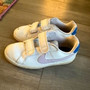 Nike Kids Cream and Purple Sneakers